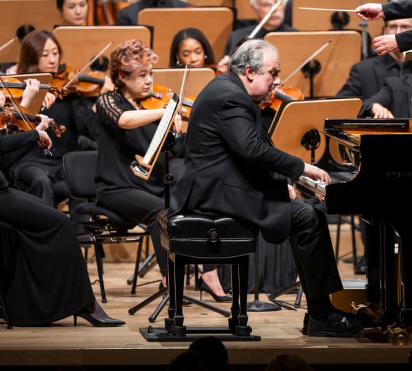 Yefim Bronfman Plays Schumann at Lincoln Center (Site)